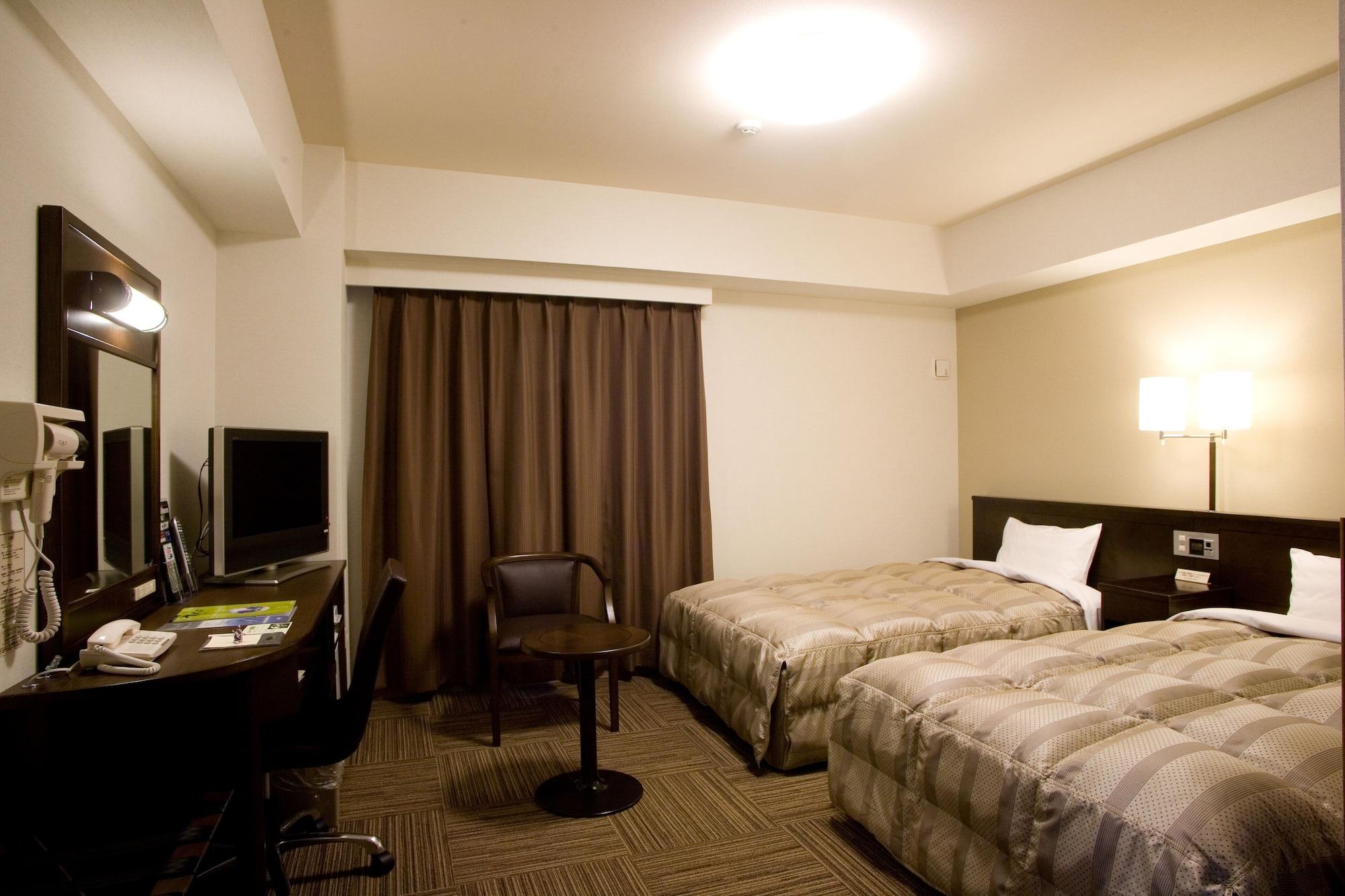 Hotel Route-Inn Hofu Ekimae Екстер'єр фото