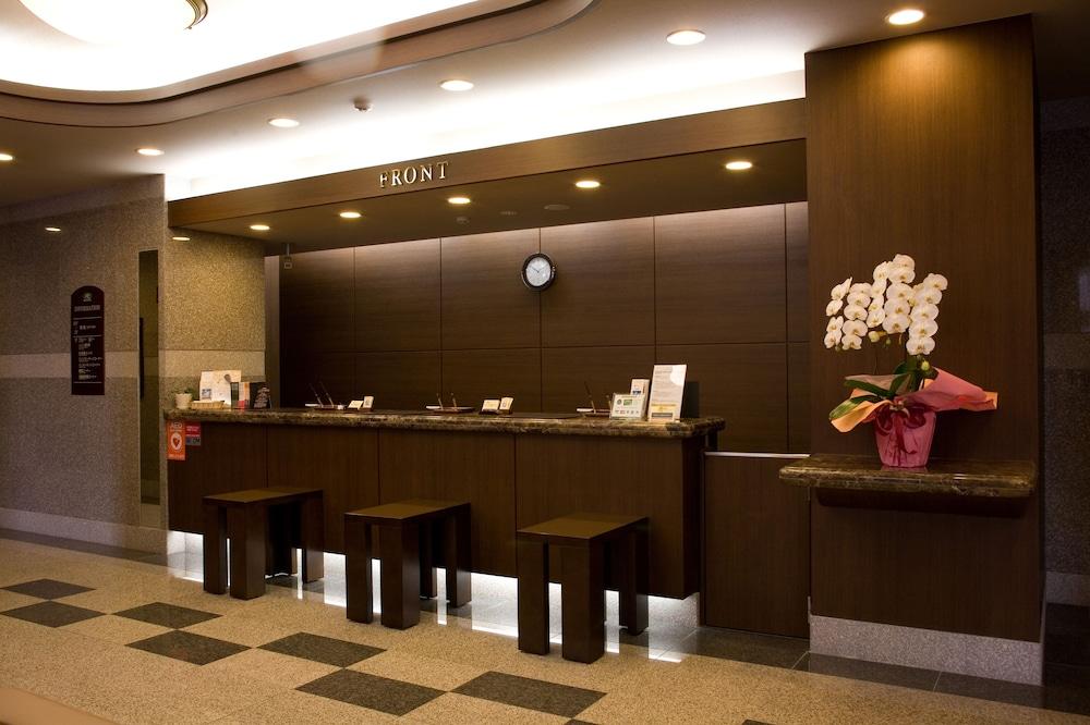 Hotel Route-Inn Hofu Ekimae Екстер'єр фото