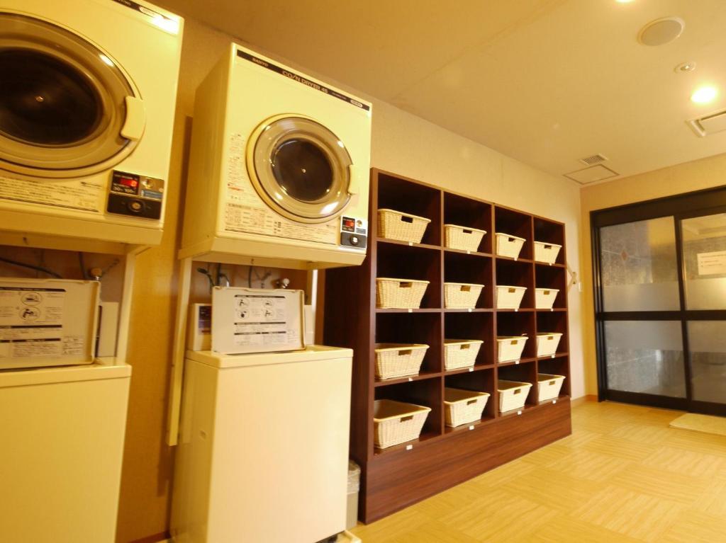 Hotel Route-Inn Hofu Ekimae Екстер'єр фото