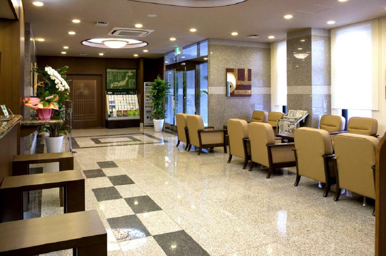 Hotel Route-Inn Hofu Ekimae Екстер'єр фото