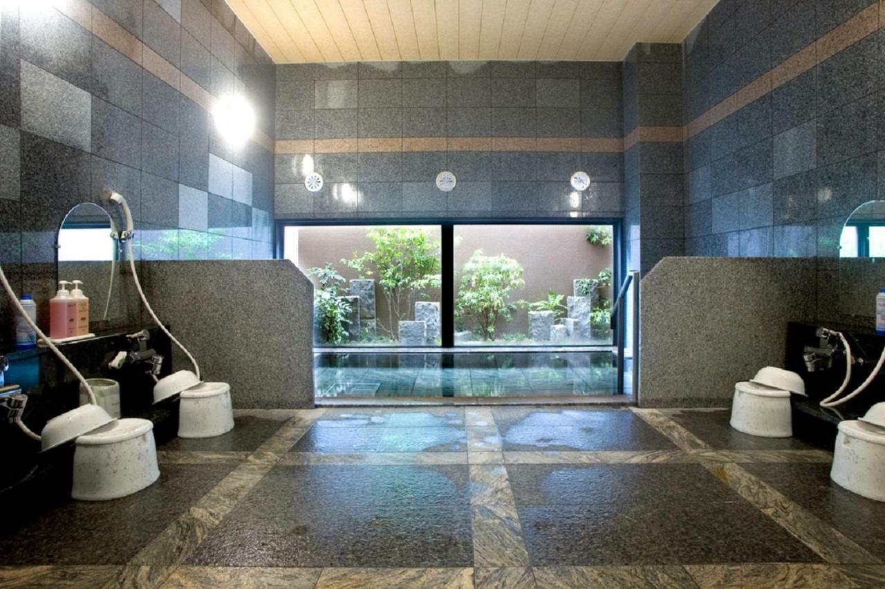 Hotel Route-Inn Hofu Ekimae Екстер'єр фото